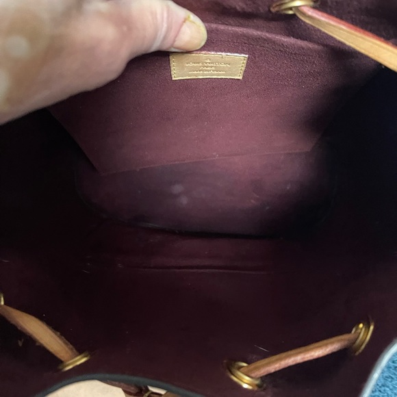 Louis Vuitton backpack - Picture 5 of 11